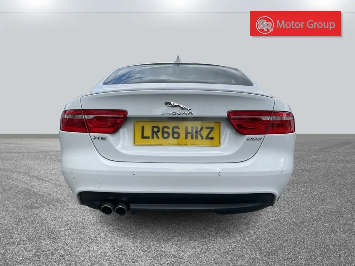 2016-jaguar-xe-20d-r-sport-180ps-auto-big-8