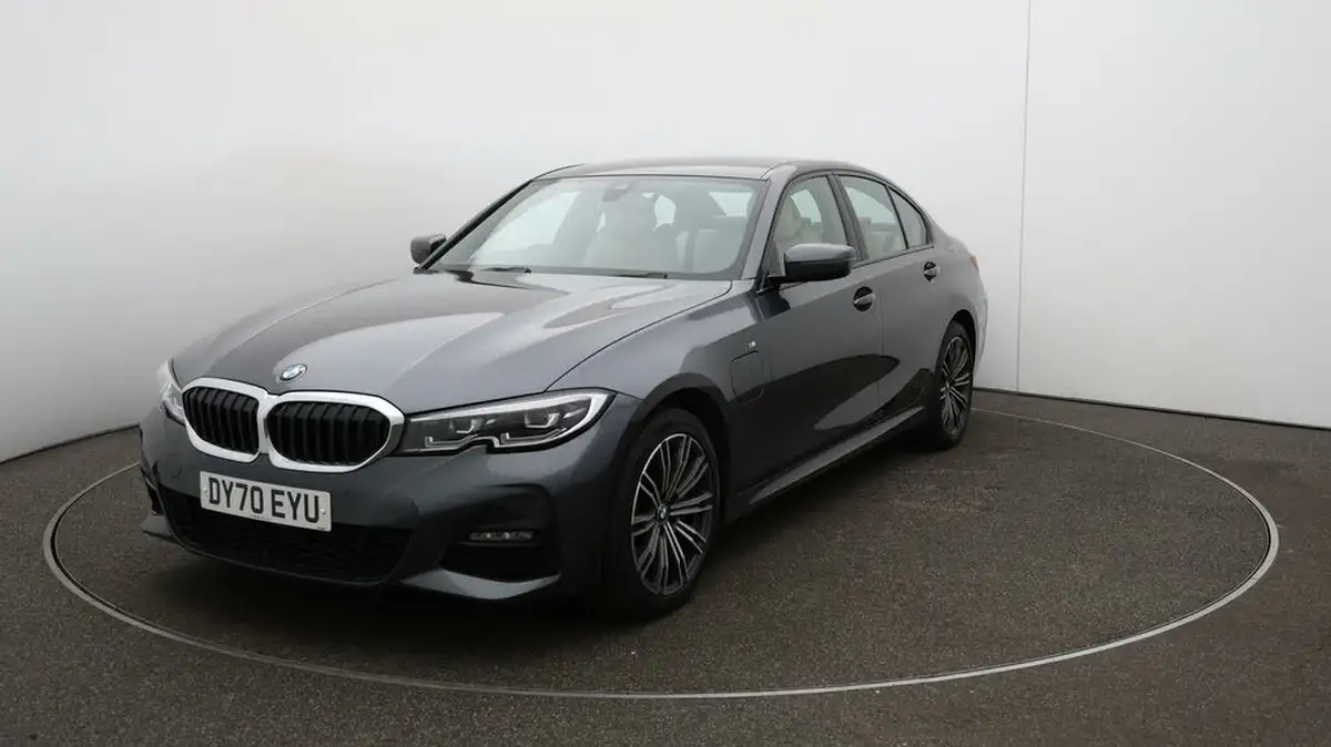 2020-bmw-3-series-20-330e-m-sport-saloon-4d-big-29