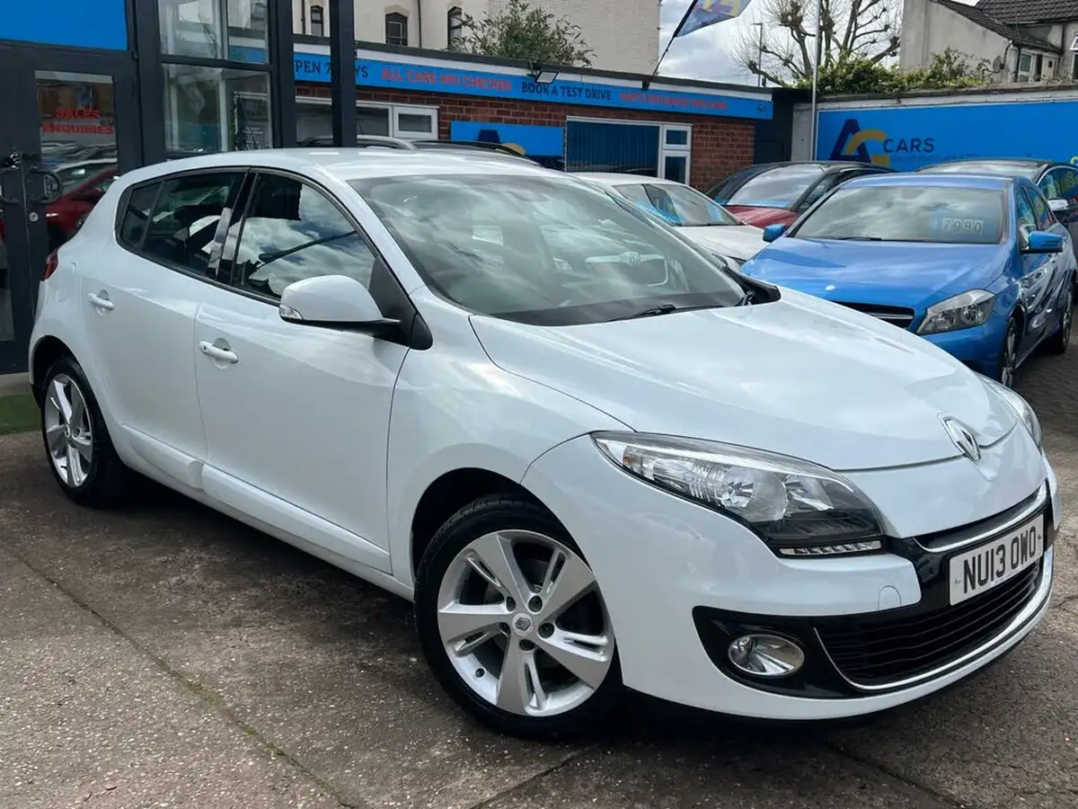 2013-renault-megane-16-dynamique-tom-tom-16v-110bhp-hatchback-5d-big-49
