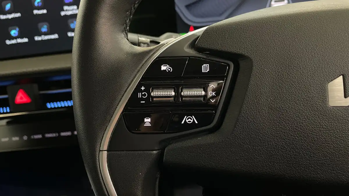 2022-kia-ev6-e-air-big-29