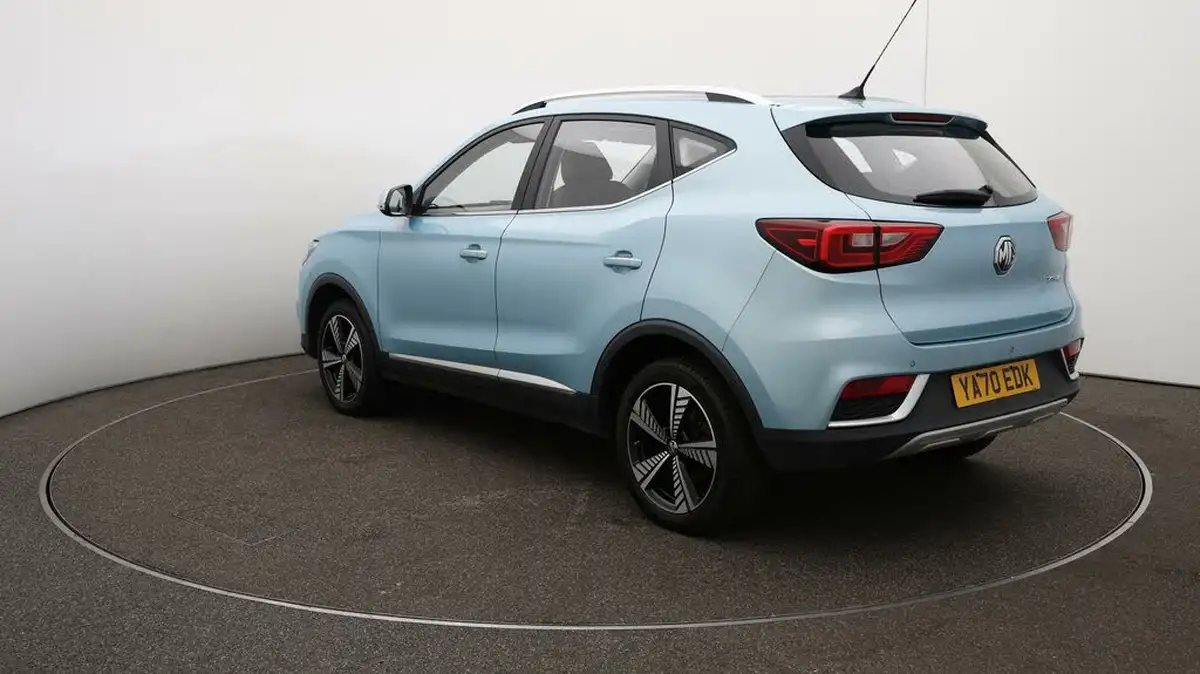 2021-mg-zs-suv-e-exclusive-ev-big-56