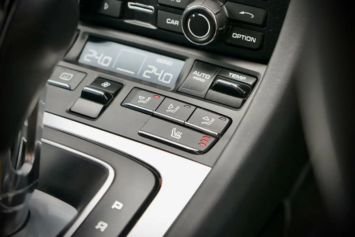 2012-porsche-911-38-carrera-s-400bhp-coupe-pdk-big-28