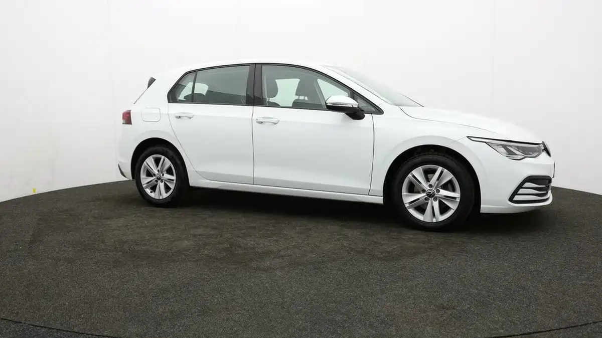 2021-volkswagen-golf-15-tsi-life-130ps-hatchback-big-35