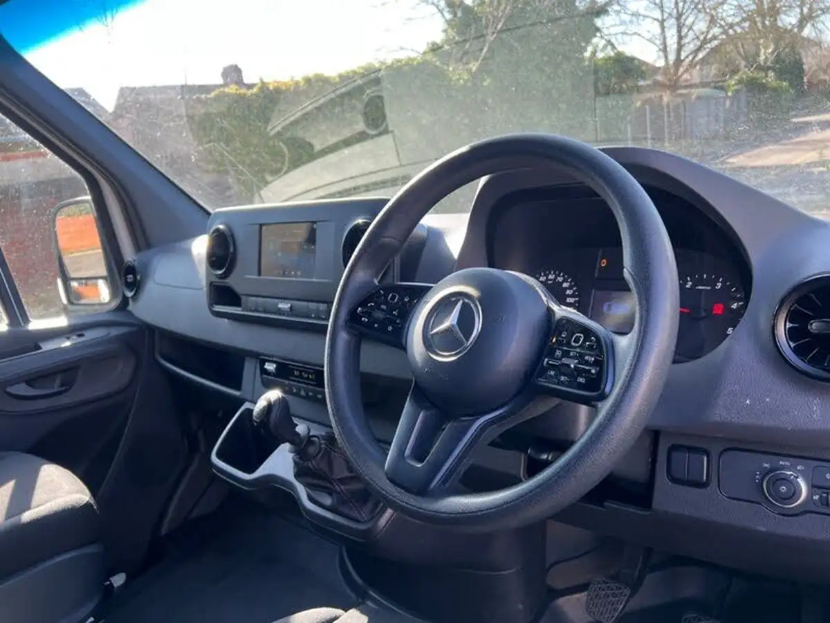 2020-mercedes-benz-sprinter-21cdi-314-l2h1-panel-van-fwd-big-57