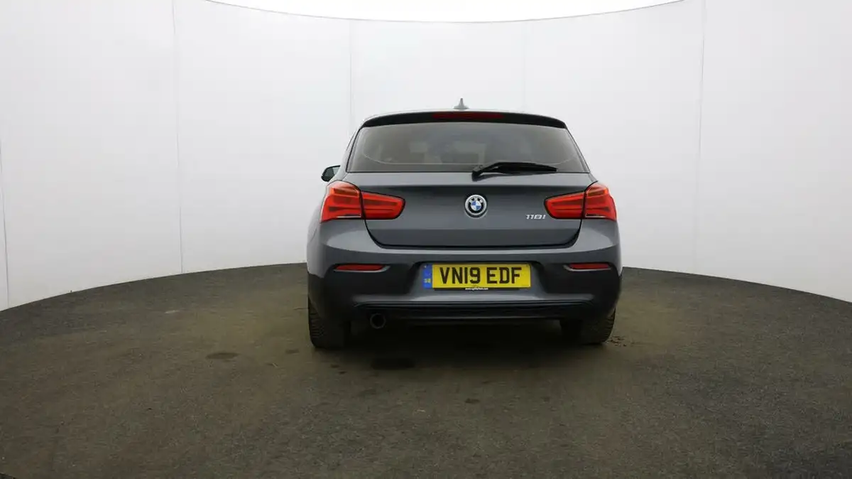 2018-bmw-1-series-15-118i-sport-3d-big-5