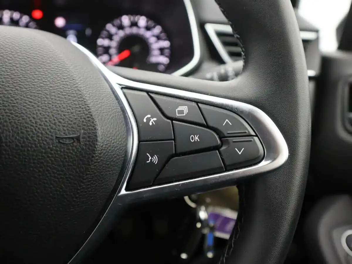 2020-renault-clio-10-sce-play-75bhp-big-20