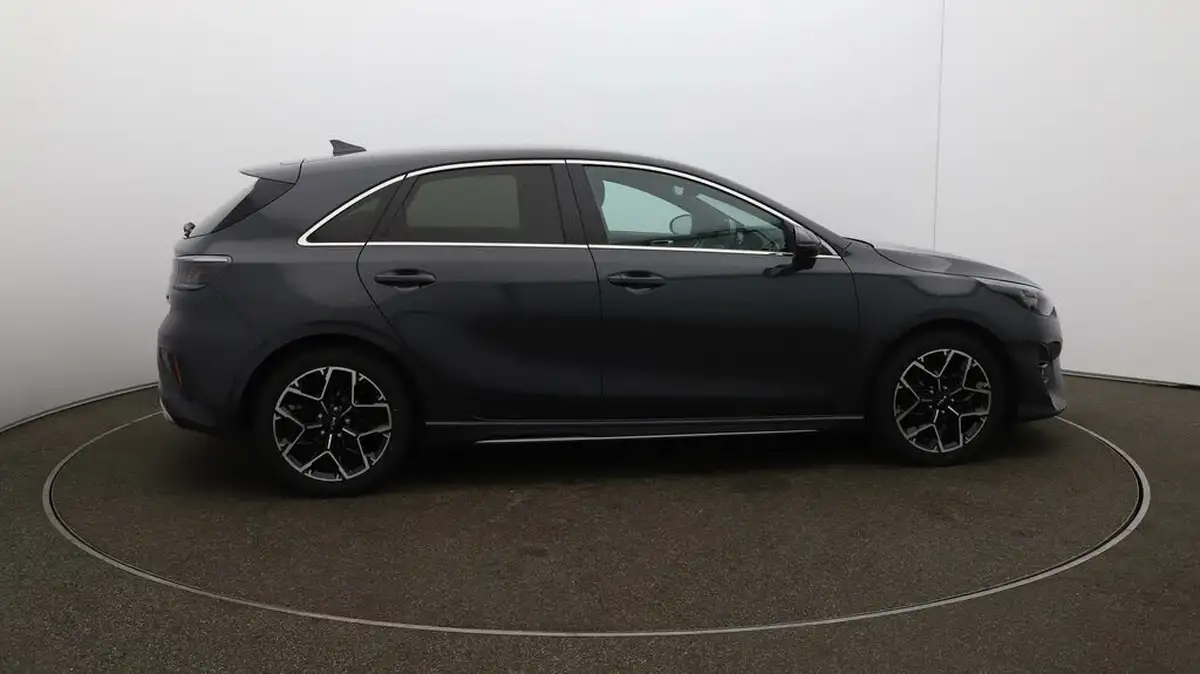 2022-kia-ceed-15-t-gdi-gt-line-big-8