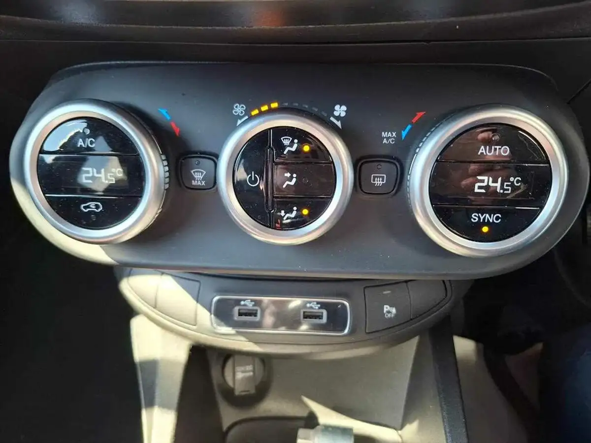 2022-fiat-500x-10-firefly-turbo-red-big-28