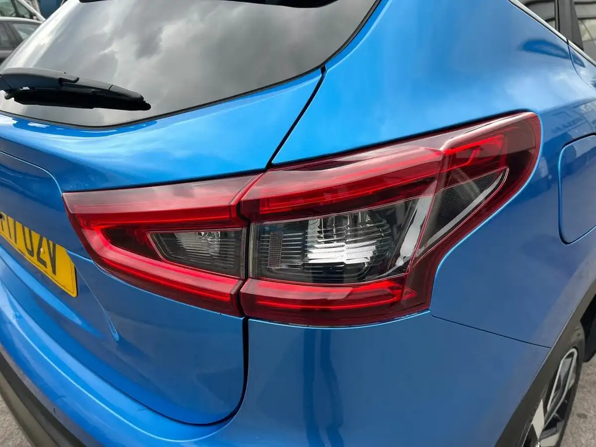 2017-nissan-qashqai-15dci-tekna-big-16