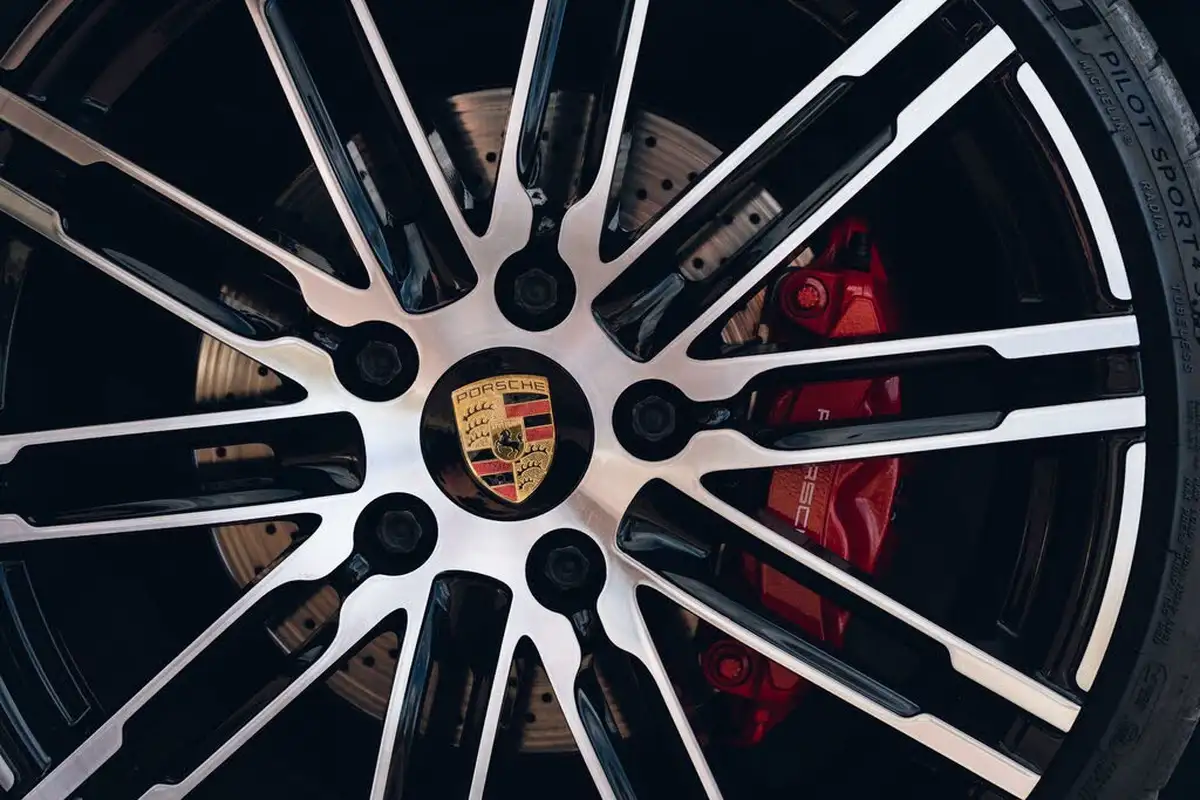 2015-porsche-boxster-s-34-pdk-big-19