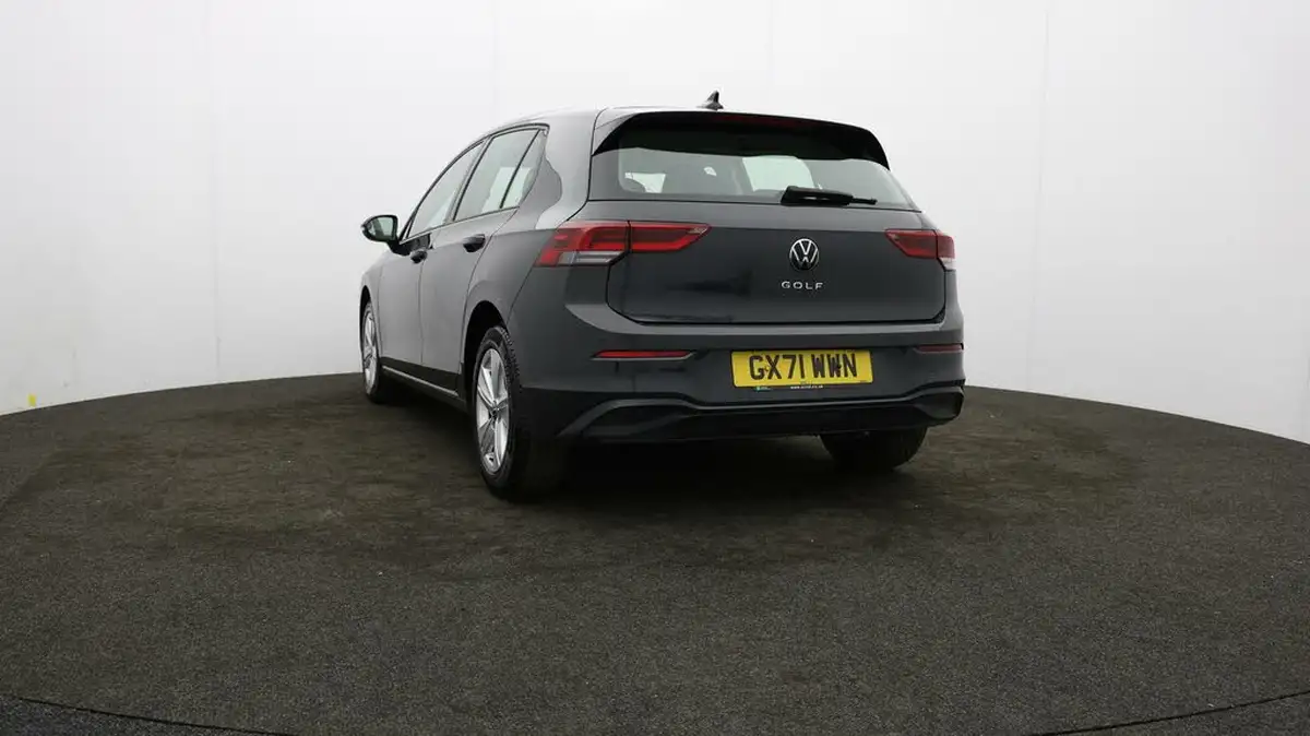 2021-volkswagen-golf-20tdi-life-hatchback-big-71