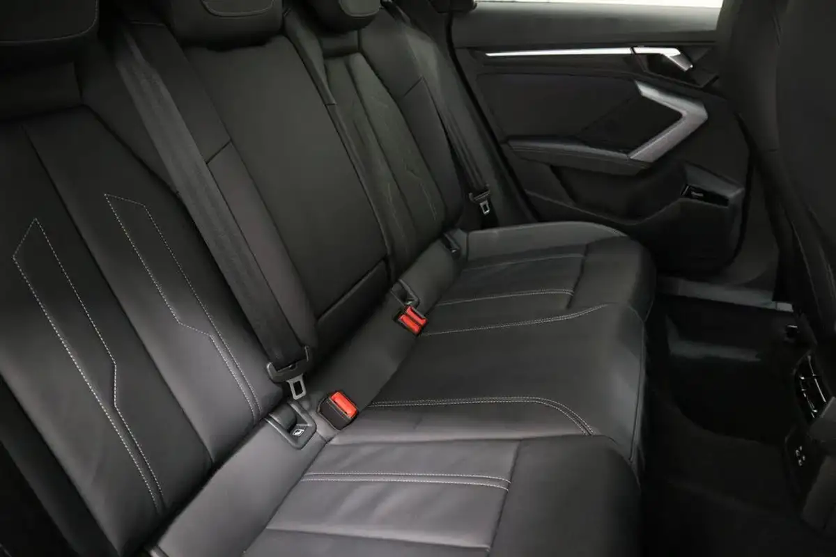 2024-audi-a3-15-35-tfsi-black-edition-sportback-5d-big-9