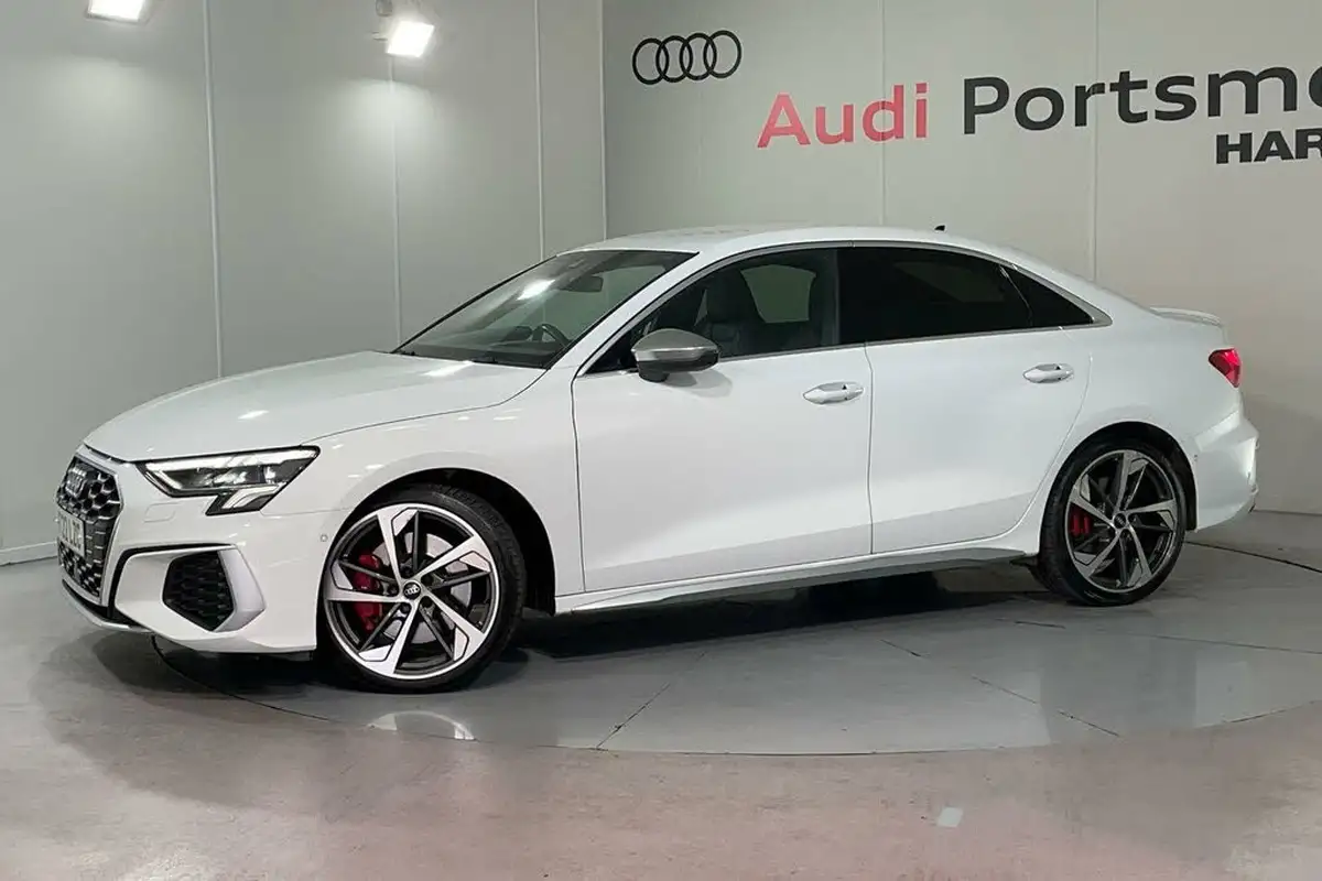 2022-audi-s3-20-tfsi-saloon-4d-big-3