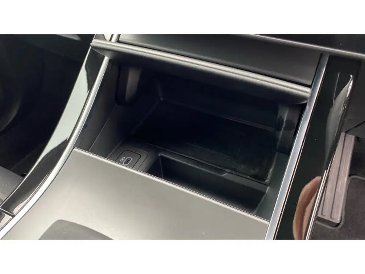 2024-land-rover-range-rover-evoque-15-p300e-dynamic-se-big-44