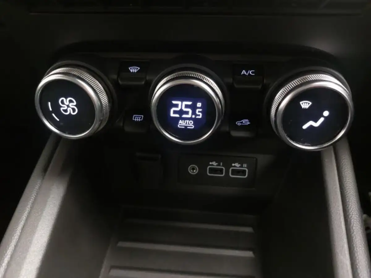 2023-renault-clio-10-tce-evolution-big-14