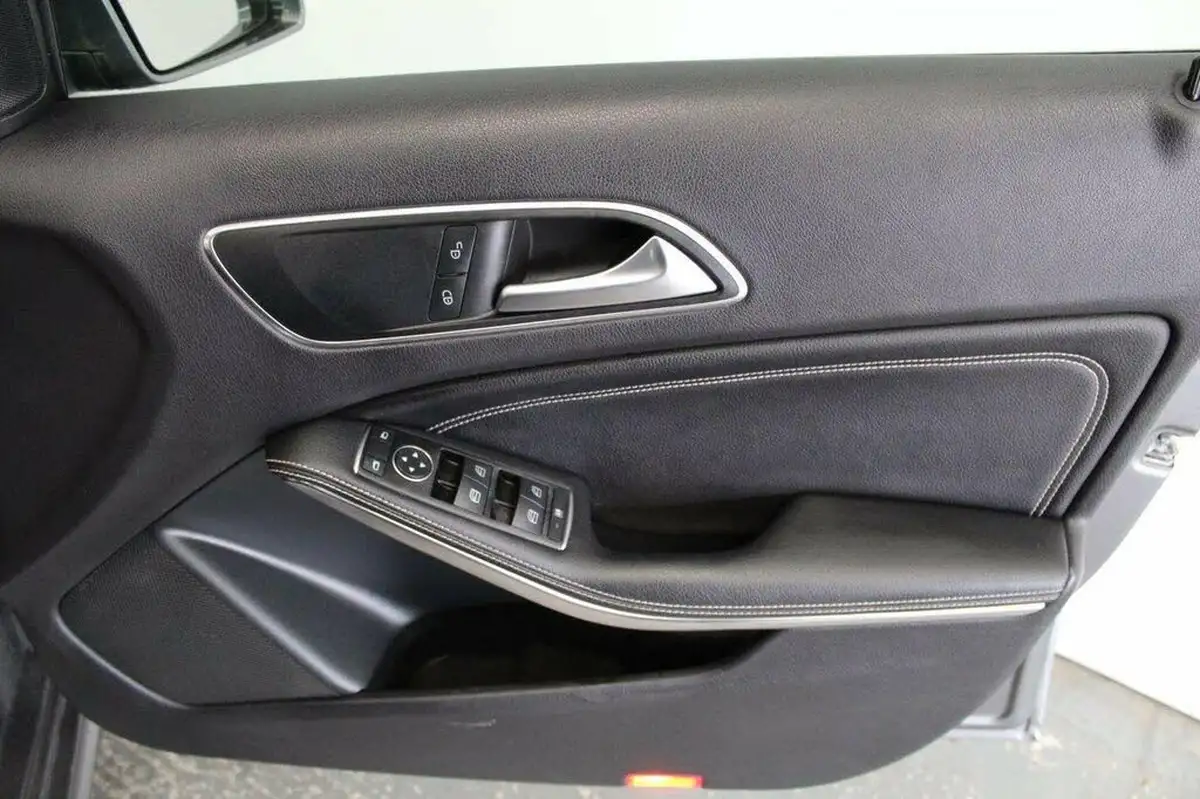2015-mercedes-benz-a-class-15-cdi-a180-sport-109ps-7g-dct-big-37