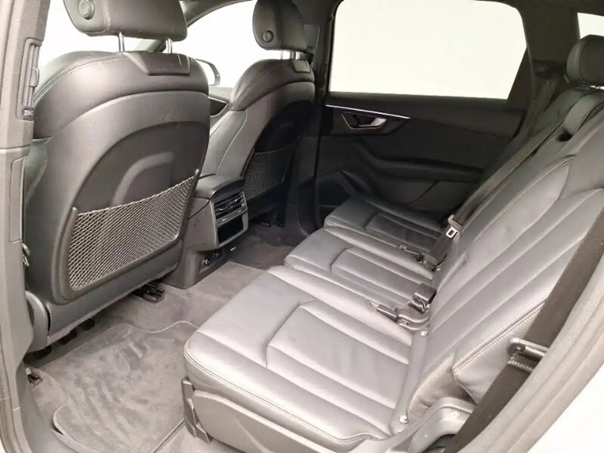 2023-audi-q7-30-50-tdi-black-edition-big-5