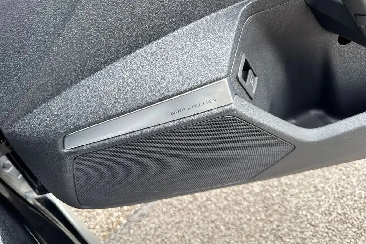 2022-audi-a3-14-40-tfsi-e-s-line-big-60