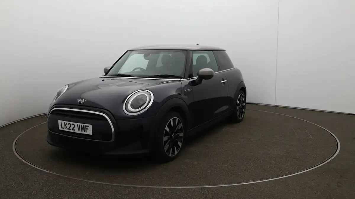 2022-mini-cooper-15-cooper-exclusive-hatchback-3d-big-28