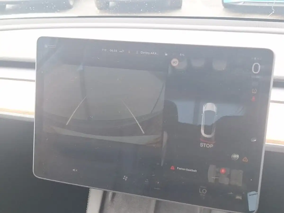 2021-tesla-model-3-e-long-range-awd-big-18