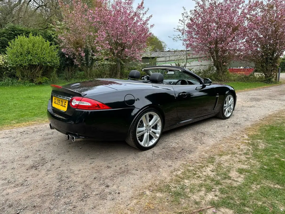 2009-jaguar-xkr-50-convertible-big-18