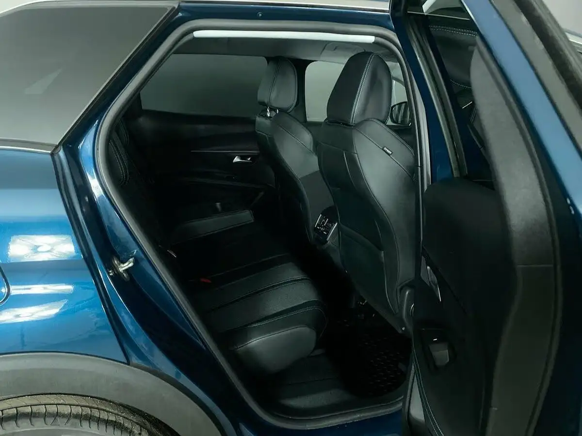 2021-peugeot-3008-suv-12-puretech-allure-eat8-big-18