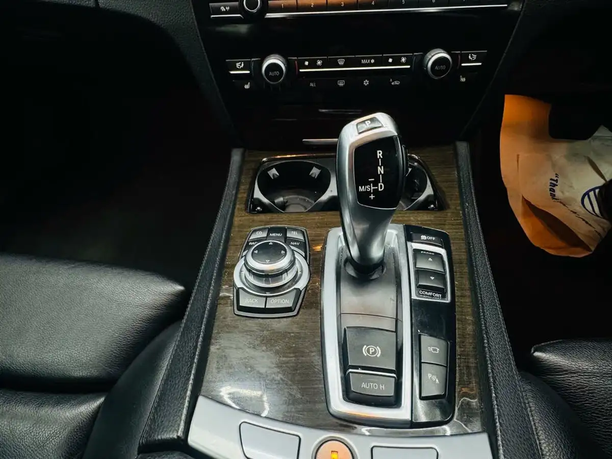 2011-bmw-7-series-30td-730ld-se-big-34