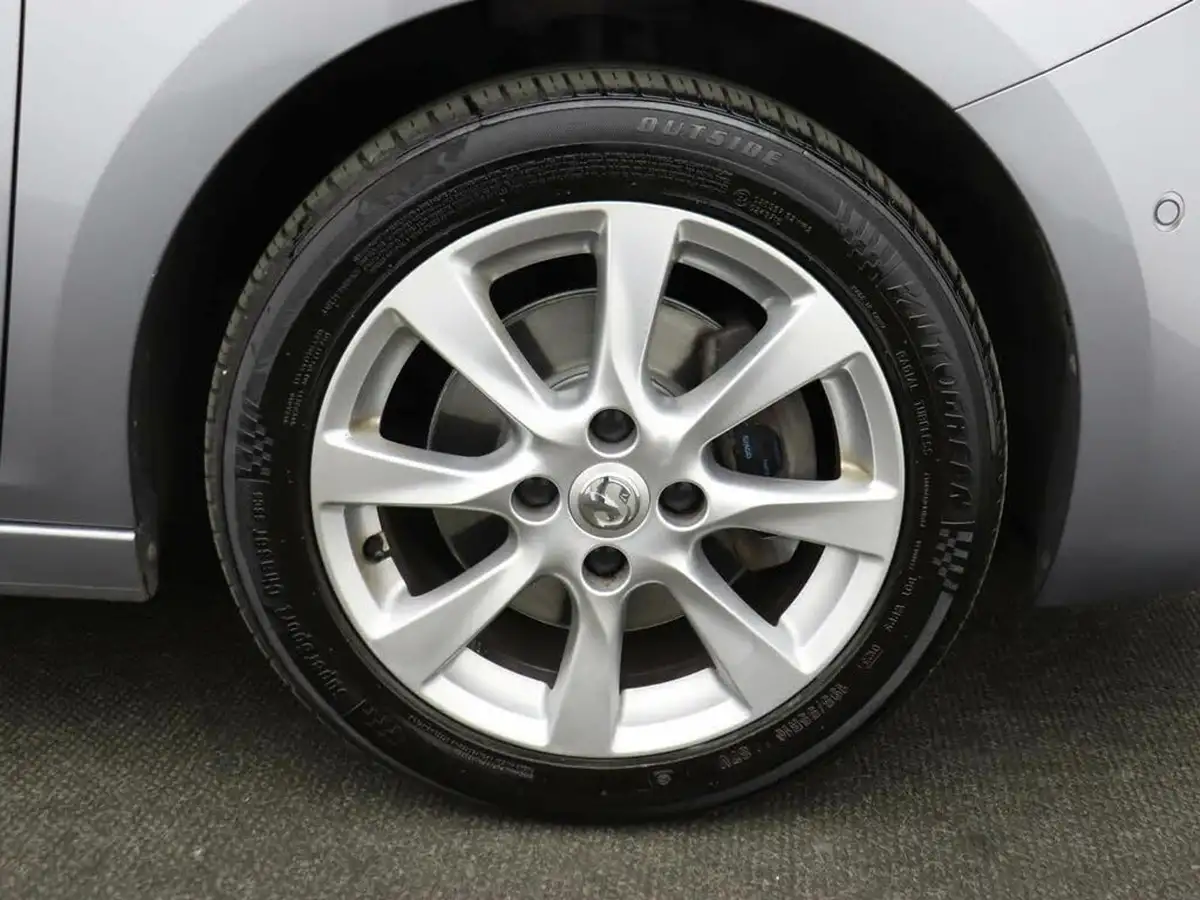 2020-vauxhall-corsa-12-turbo-elite-nav-auto-big-8