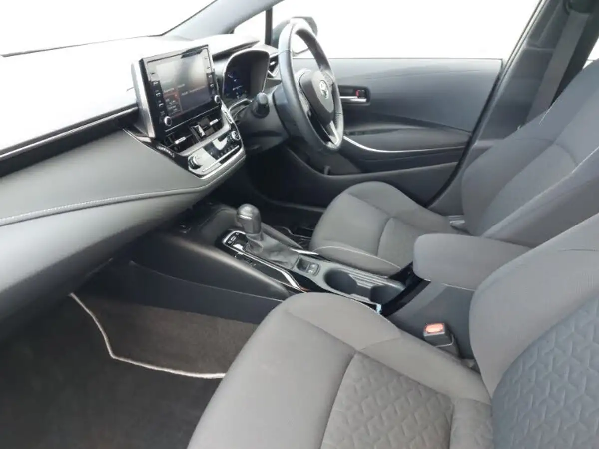 2021-toyota-corolla-18-vvt-i-icon-trk-hatchback-5d-big-4