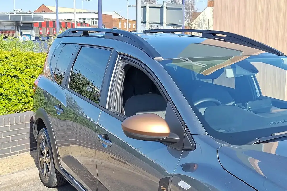 2024-dacia-jogger-10-tce-extreme-big-21