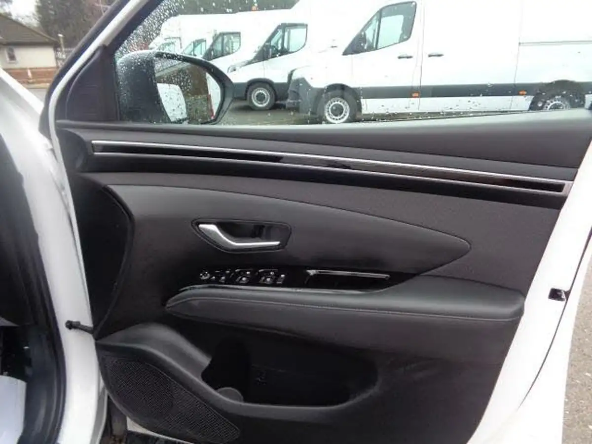 2023-hyundai-tucson-16-t-gdi-se-connect-230ps-hybrid-auto-big-15