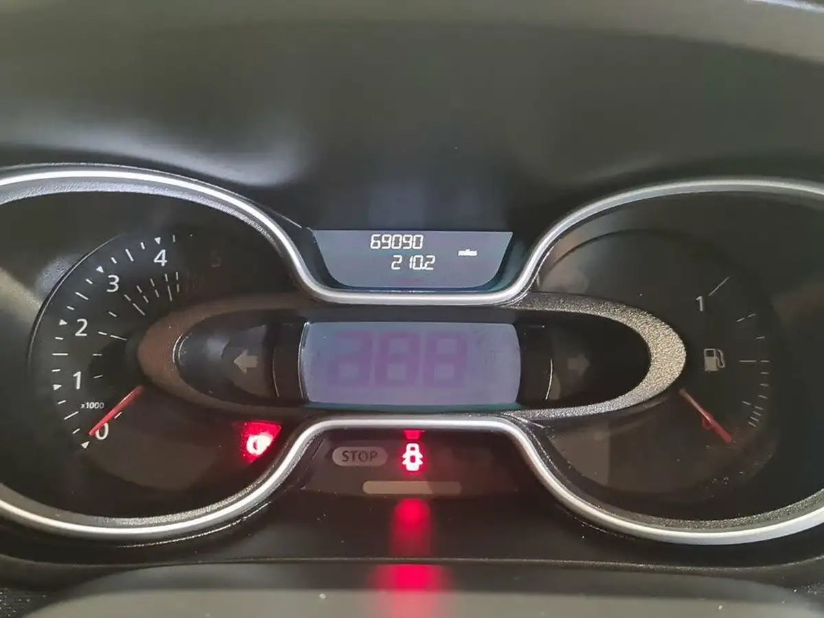2021-renault-trafic-20dci-sl28-energy-120-business-big-21