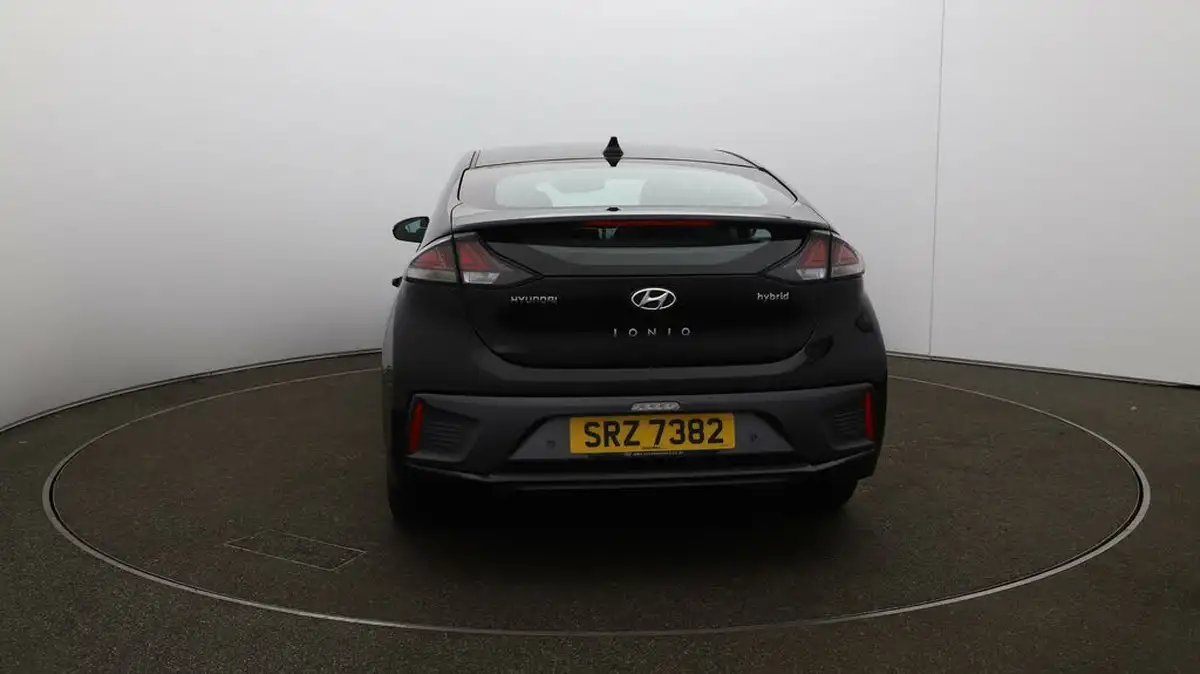 2021-hyundai-ioniq-16-gdi-premium-hybrid-big-51