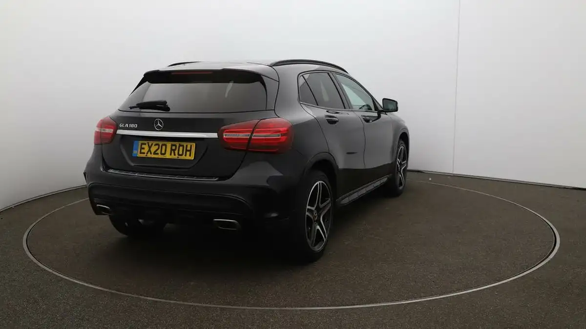 2020-mercedes-benz-gla-class-16-gla-180-amg-line-edition-7g-dct-big-47