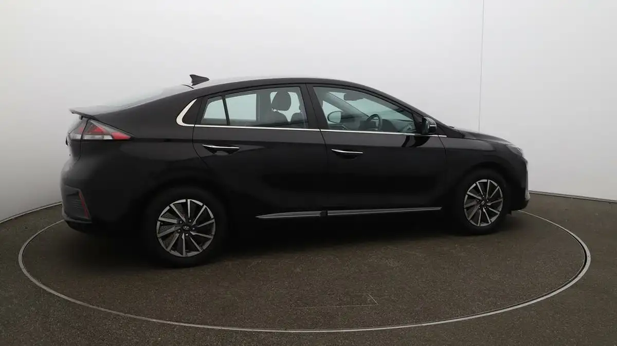 2021-hyundai-ioniq-e-premium-electric-100kw-big-42