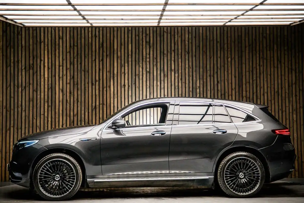 2022-mercedes-benz-eqc-e-eqc-400-amg-line-premium-plus-big-6