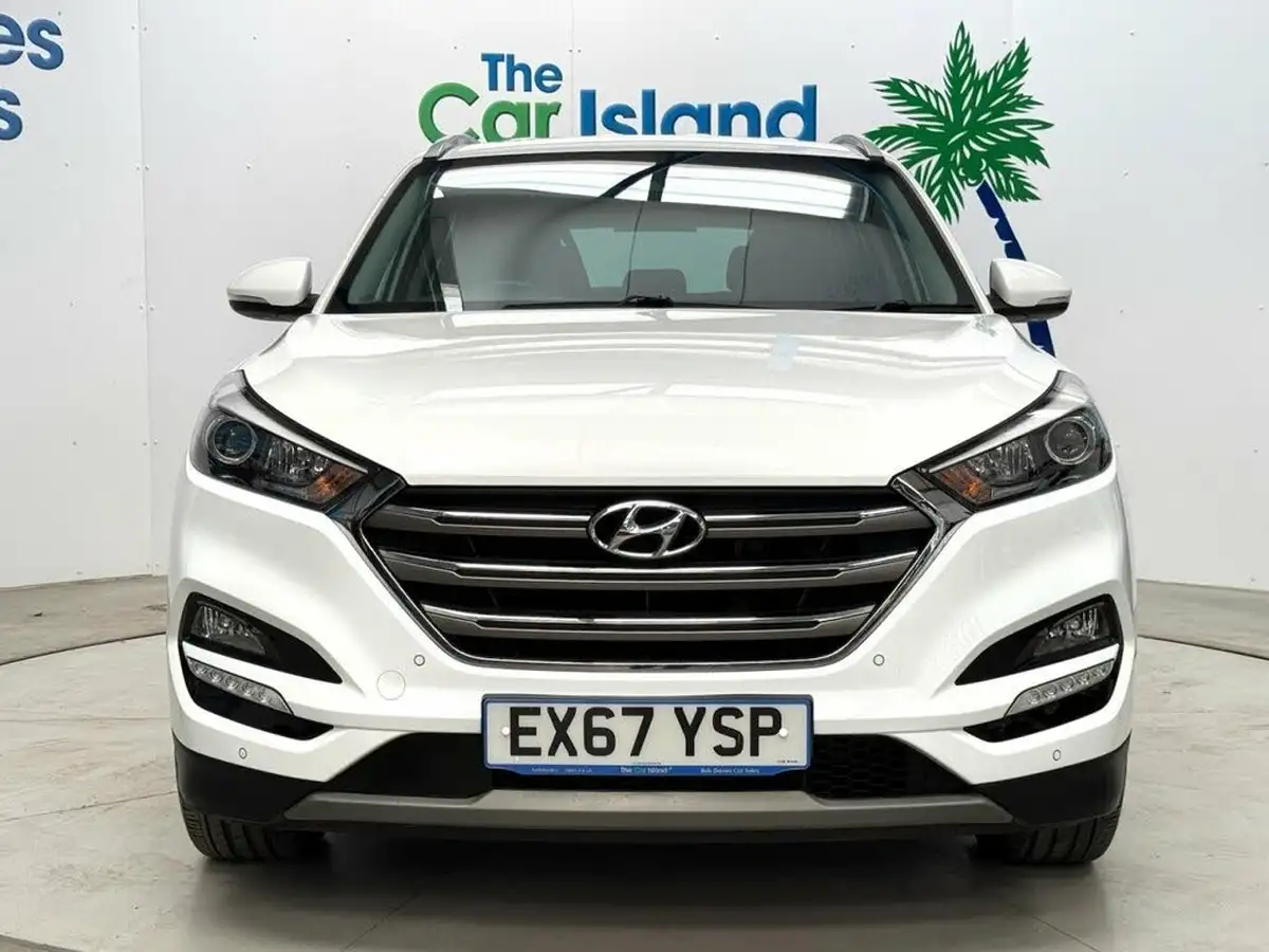 2017-hyundai-tucson-17crdi-blue-drive-premium-141ps-dct-big-1