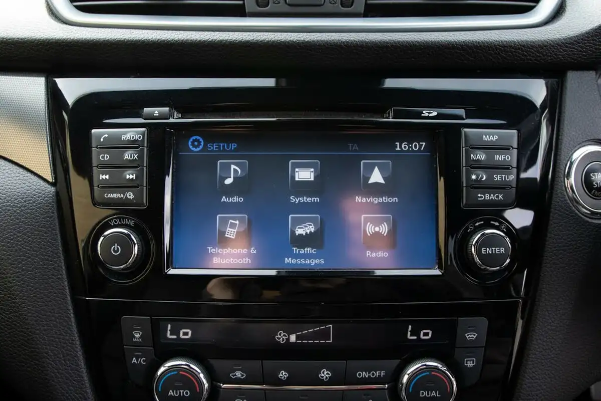 2018-nissan-qashqai-13-dig-t-tekna-160ps-big-27