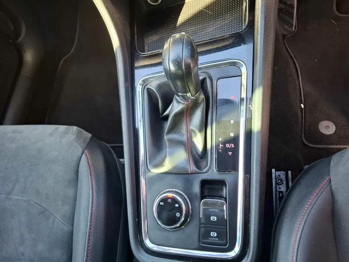 2019-seat-ateca-20tdi-fr-150ps-ss-1968cc-dsg-big-28