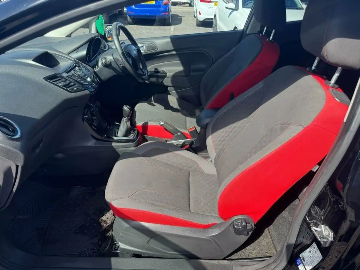 2016-ford-fiesta-10t-zetec-s-black-edition-big-10