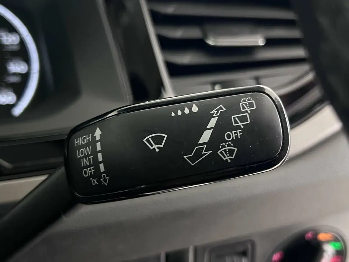 2021-volkswagen-polo-10-tsi-match-dsg-big-20