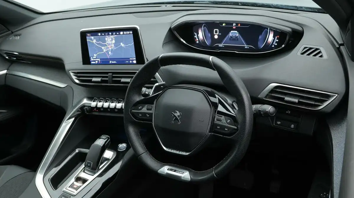 2020-peugeot-5008-suv-16-puretech-gt-line-premium-big-9