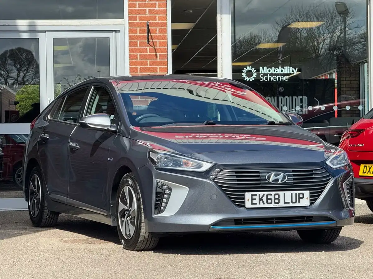 2018-hyundai-ioniq-16-gdi-premium-hybrid-big-0