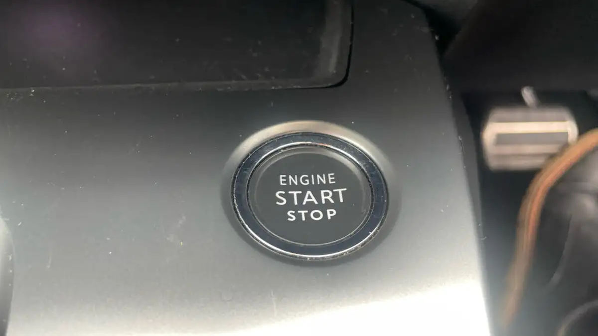 2023-peugeot-308-12-puretech-allure-130ps-ss-eat8-big-33