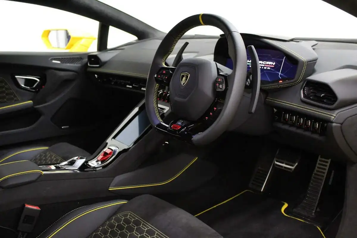 2023-lamborghini-huracan-52-tecnica-big-26