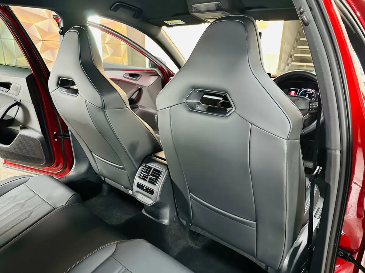 2024-cupra-formentor-14-e-hybrid-v2-big-60