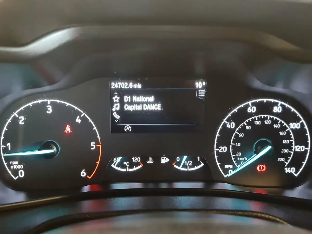 2022-ford-transit-connect-big-19