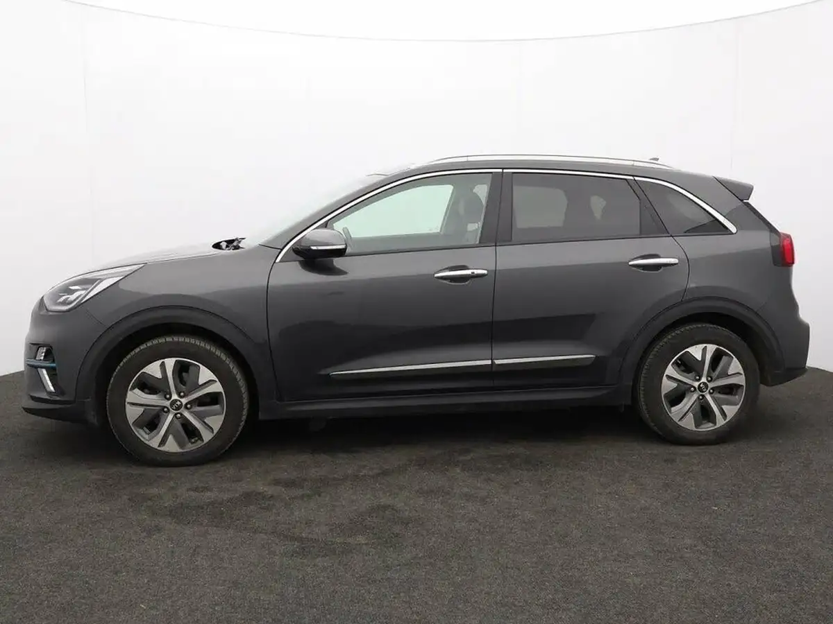 2021-kia-e-niro-ev-4-big-3