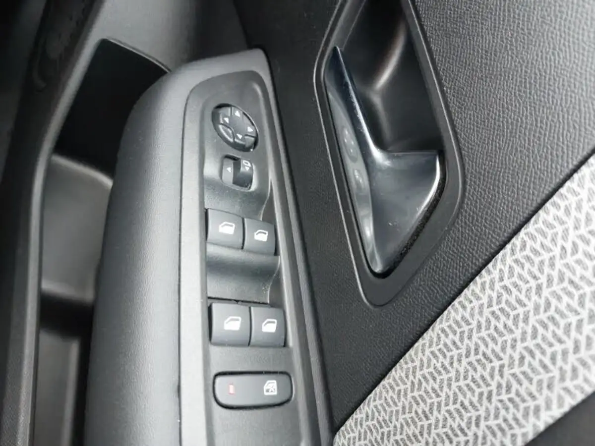 2024-citroen-c4-x-12-puretech-plus-130ps-ss-eat8-big-16