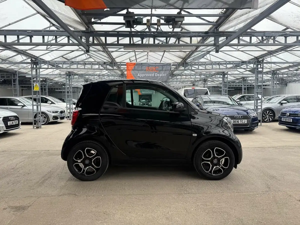2018-smart-fortwo-09-prime-premium-coupe-twinamic-big-3